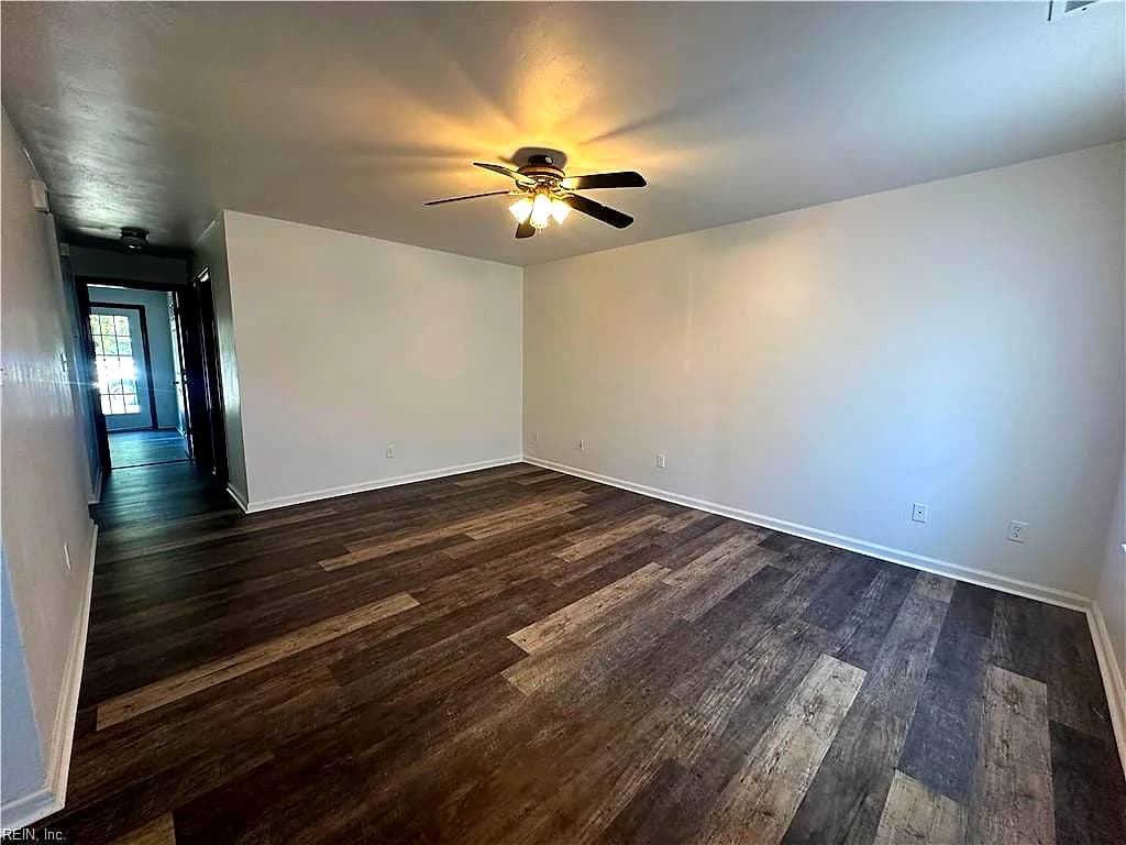 3337 Clover Meadows DR, CHESAPEAKE VA 23321 - Photo 3