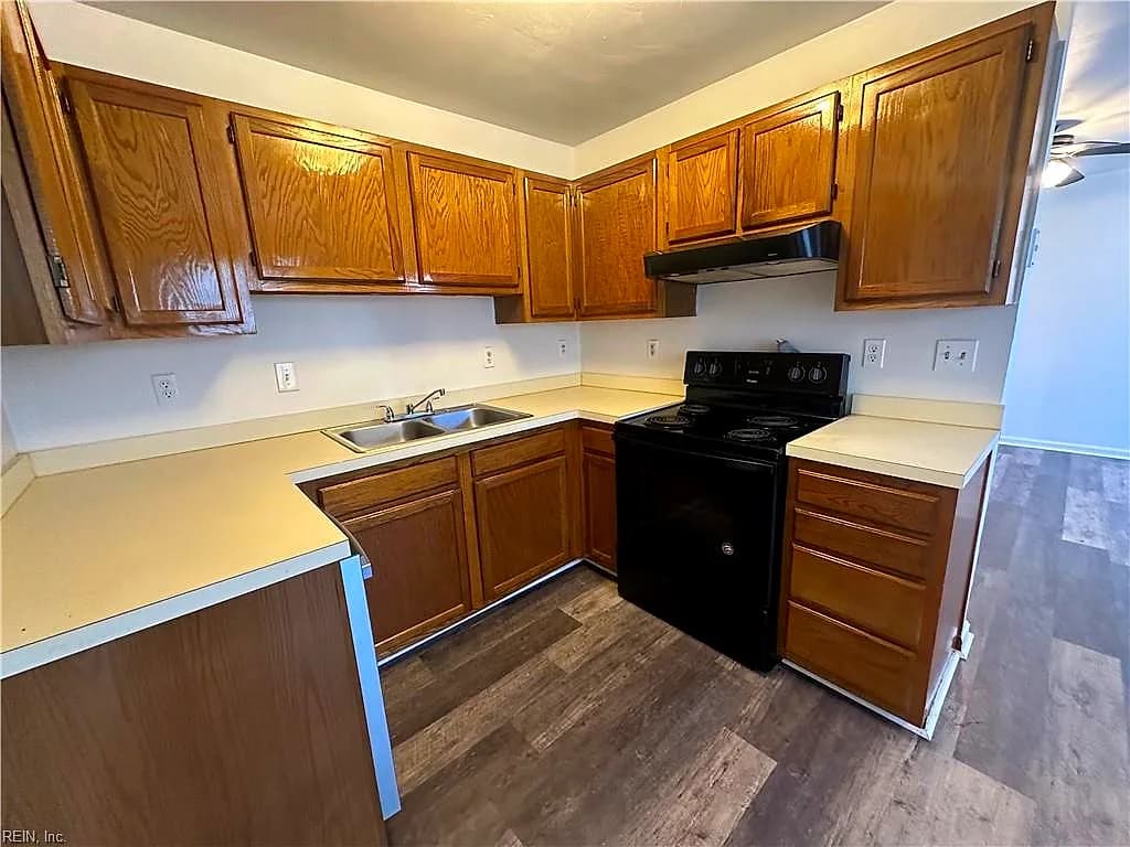 3337 Clover Meadows DR, CHESAPEAKE VA 23321 - Photo 4