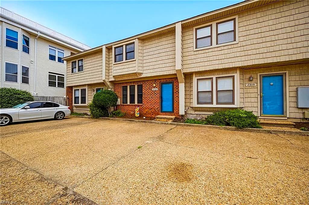 2303 Breakers CT, VIRGINIABEACH VA 23451 - Photo 4