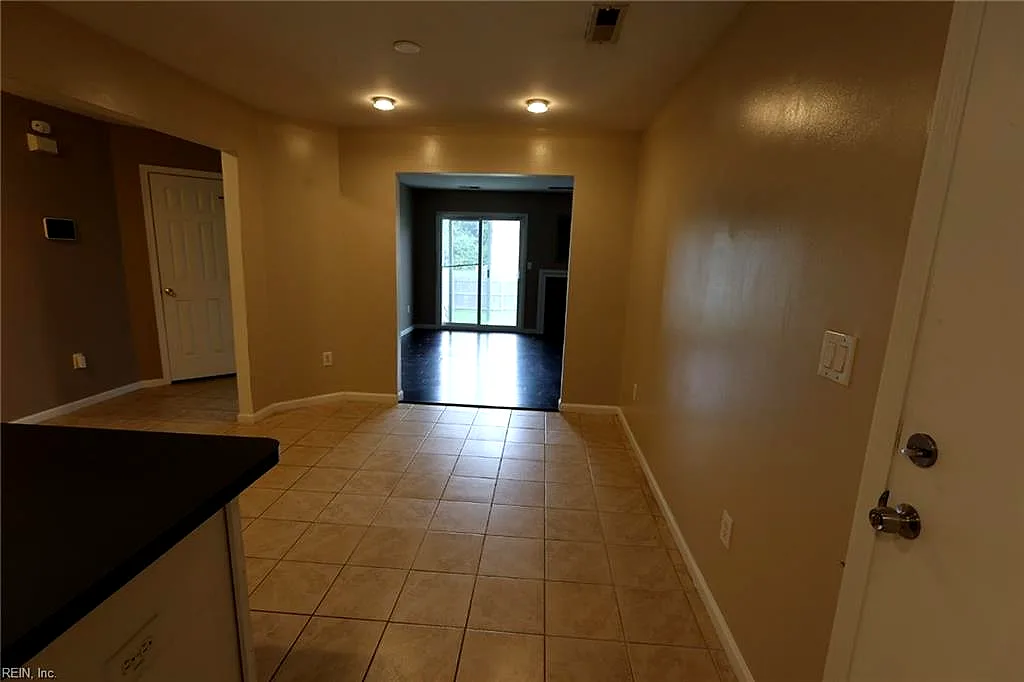 517 Magistrate LN, NEWPORTNEWS VA 23608 - Photo 5