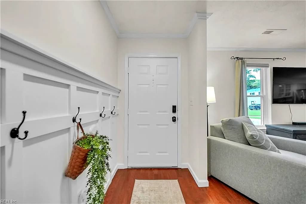 5300 Hogge CT, VIRGINIA BEACH VA 23464 - Photo 4