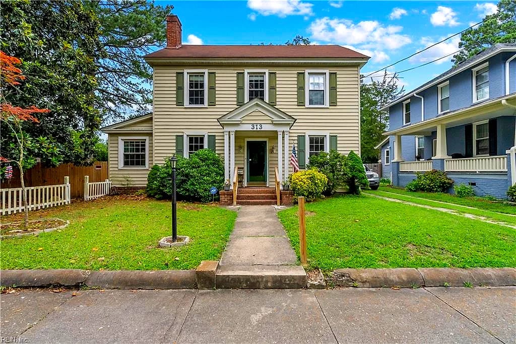 313 S Broad ST, Suffolk — 4 bed Residential, 2,377 sqft