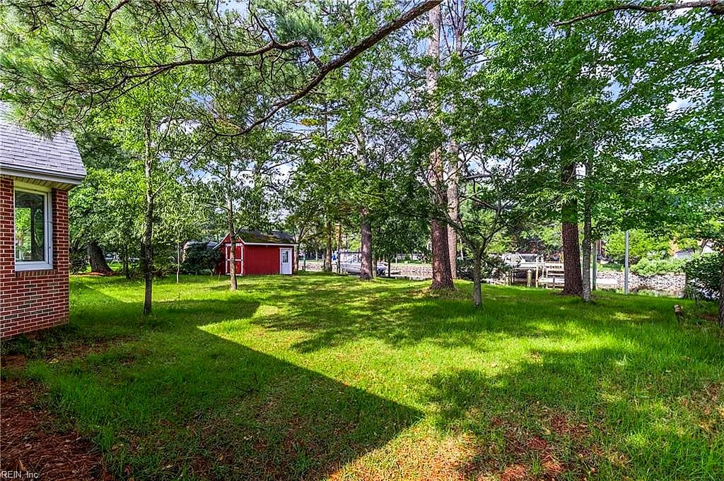 220 Deepwater DR, CHESAPEAKE VA 23322 - Photo 5