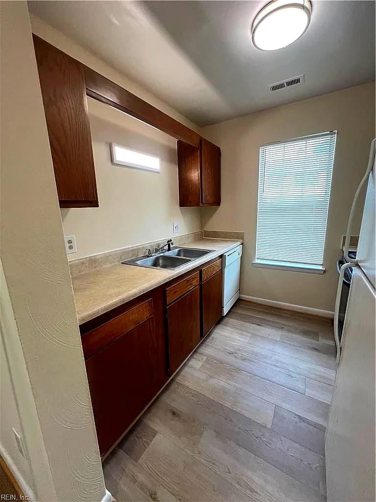 2637 Elliott AVE, PORTSMOUTH VA 23702 - Photo 3