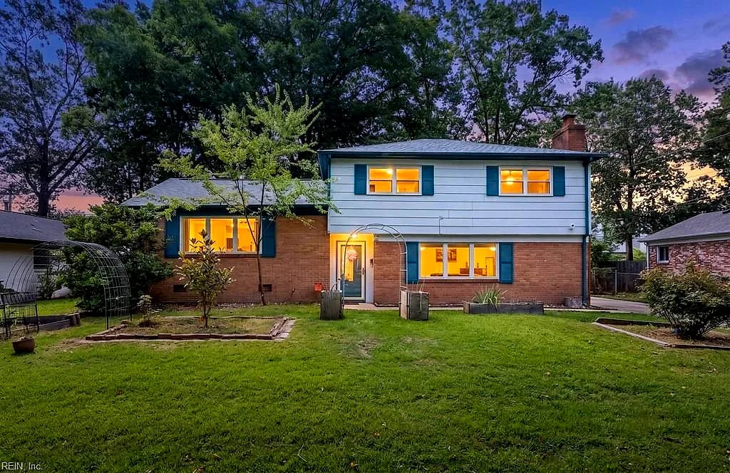 45 Azalea DR, HAMPTON VA 23669