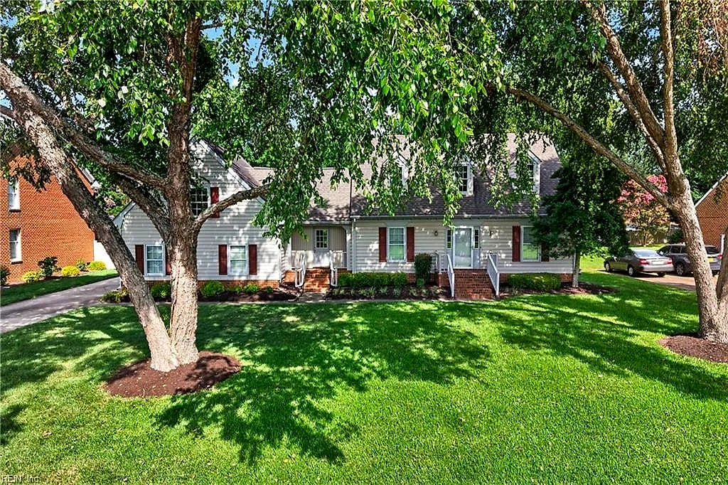 1416 Pine Grove LN, Chesapeake — 4 bed Residential, 2,600 sqft