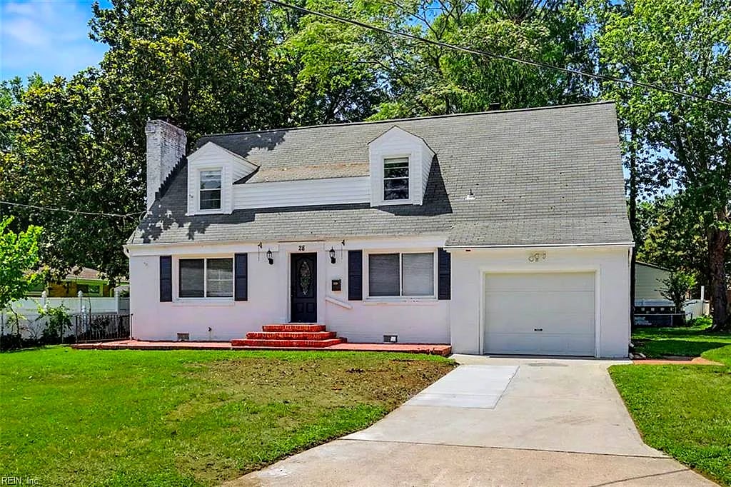 28 N Greenfield AVE, Hampton — 4 bed Residential, 2,060 sqft