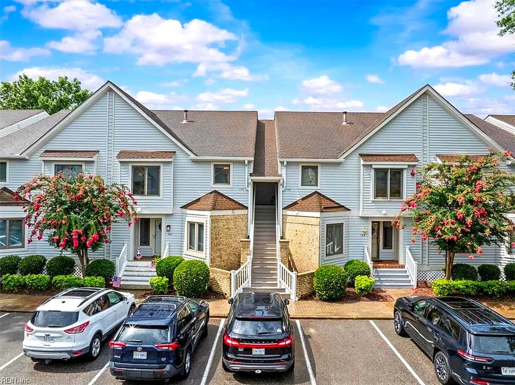173 Harbor Watch DR, CHESAPEAKE VA 23320 - Photo 3