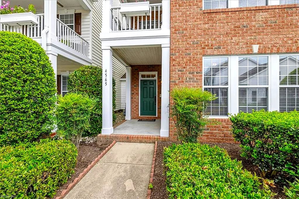 4565 Totteridge LN, VIRGINIA BEACH VA 23462