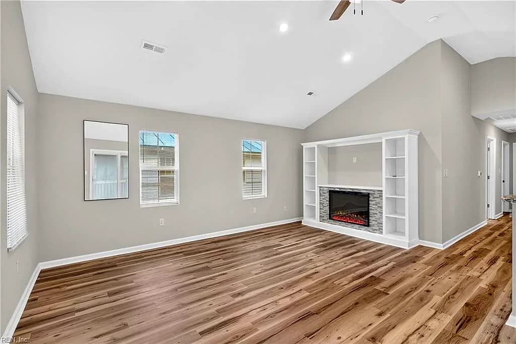 300 Fuller ST, SUFFOLK VA 23434 - Photo 3