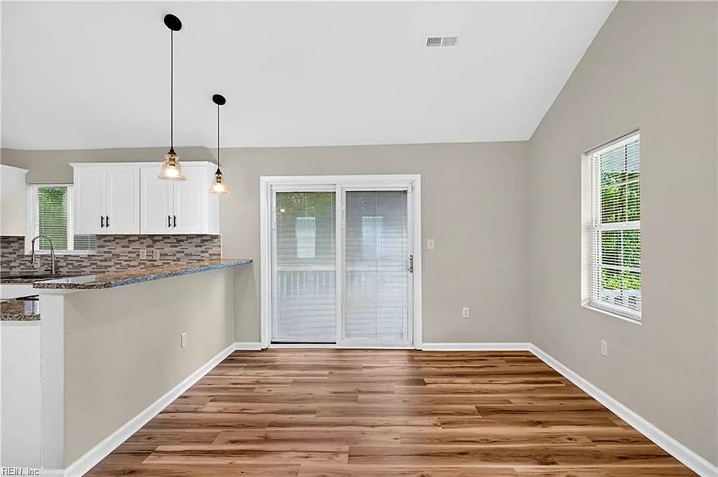 300 Fuller ST, SUFFOLK VA 23434 - Photo 5