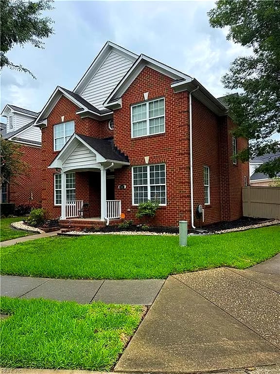948 Stanhope GDNS, Chesapeake — 4 bed Residential, 3,088 sqft
