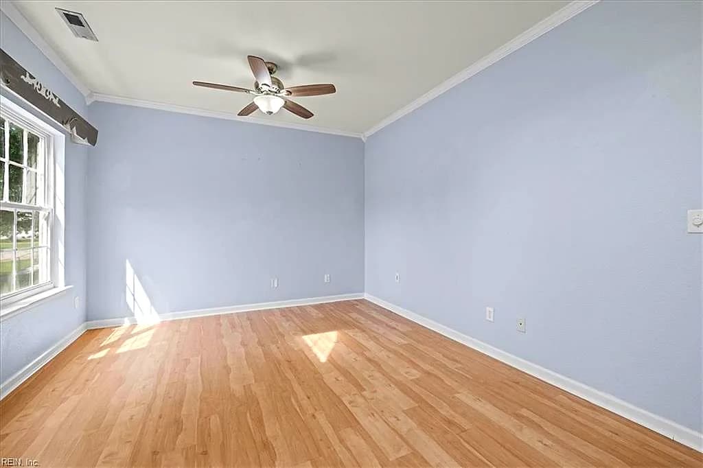 725 Beach RD, HAMPTON VA 23664 - Photo 5