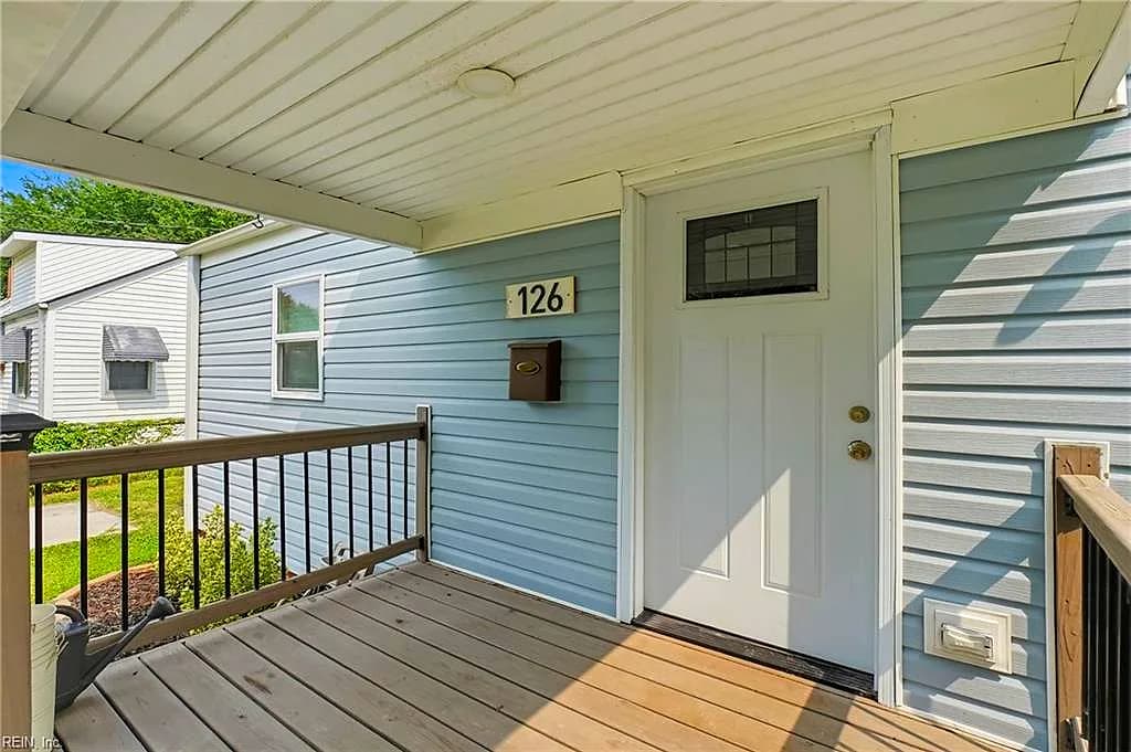126 Glendale AVE, NORFOLK VA 23505 - Photo 4