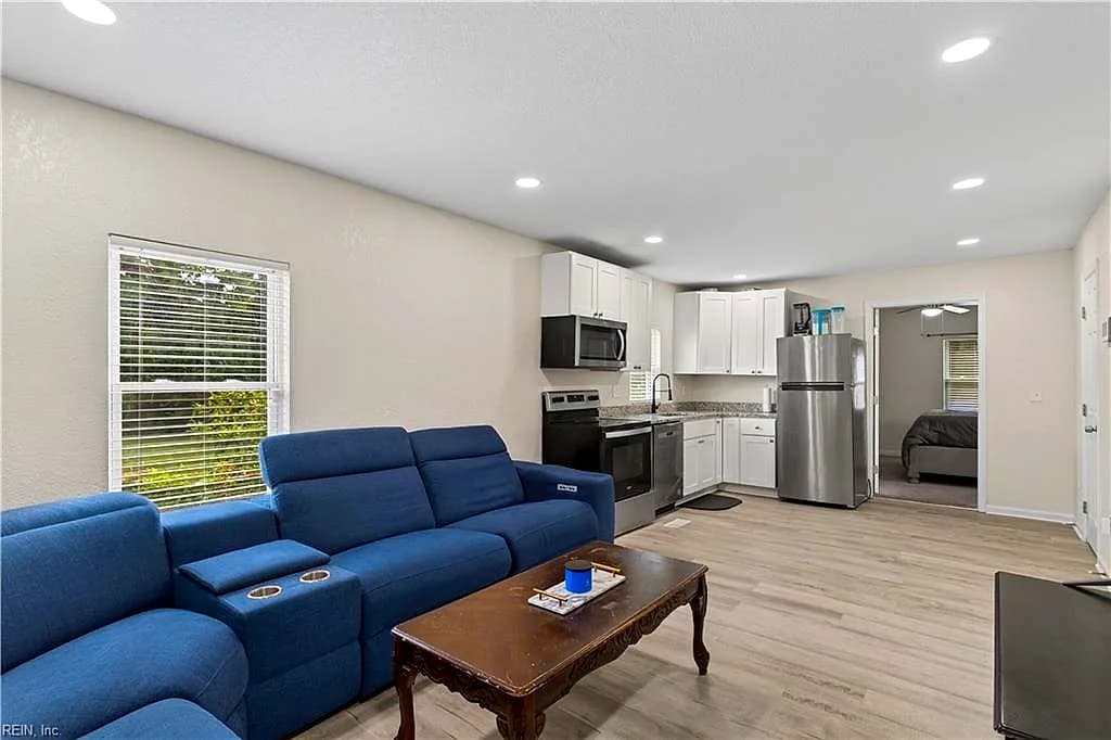 2209 Marshall AVE, NORFOLK VA 23504 - Photo 5