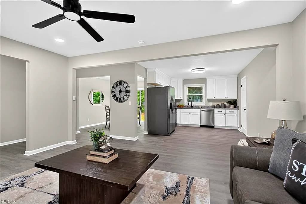 1109 Lakeview DR, PORTSMOUTH VA 23701 - Photo 5