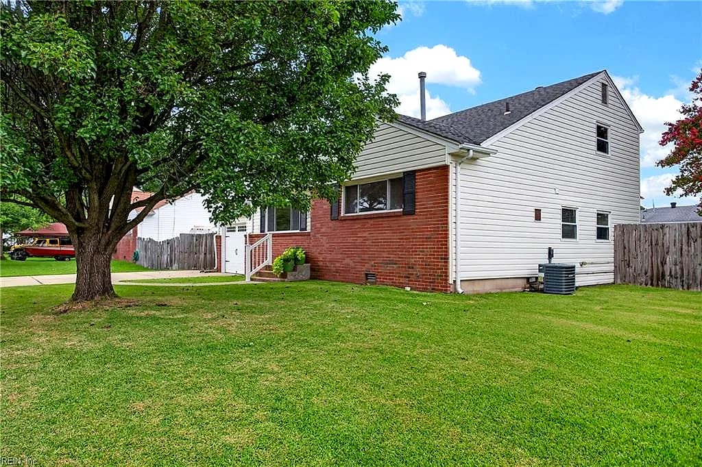5808 N Ottawa RD, VIRGINIA BEACH VA 23462 - Photo 4