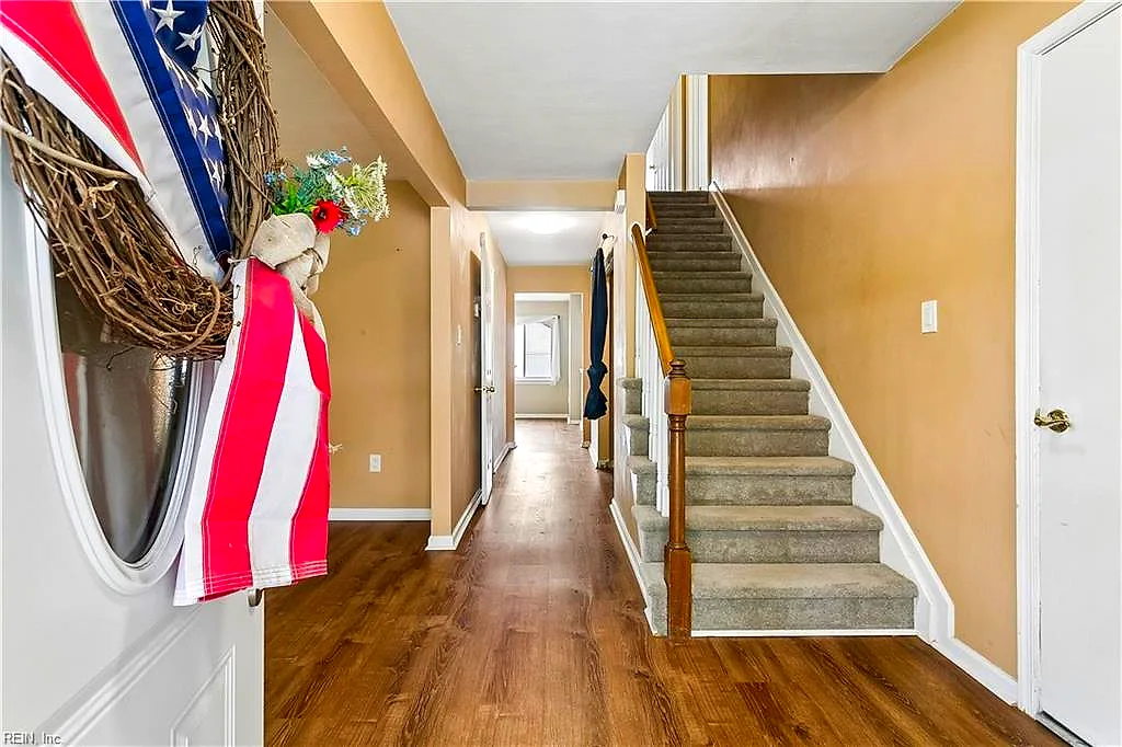 1249 Mozart DR, Virginia Beach — 4 bed Residential, 2,192 sqft