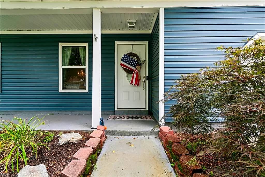 1249 Mozart DR, VIRGINIA BEACH VA 23454 - Photo 4