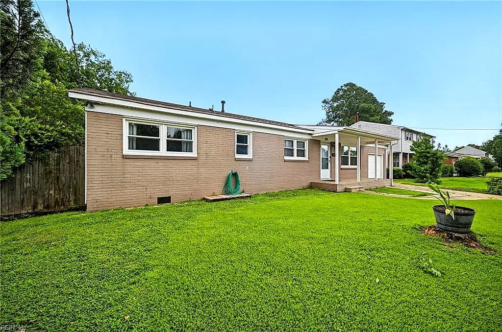 352 Gainsborough RD, VIRGINIA BEACH VA 23462 - Photo 4