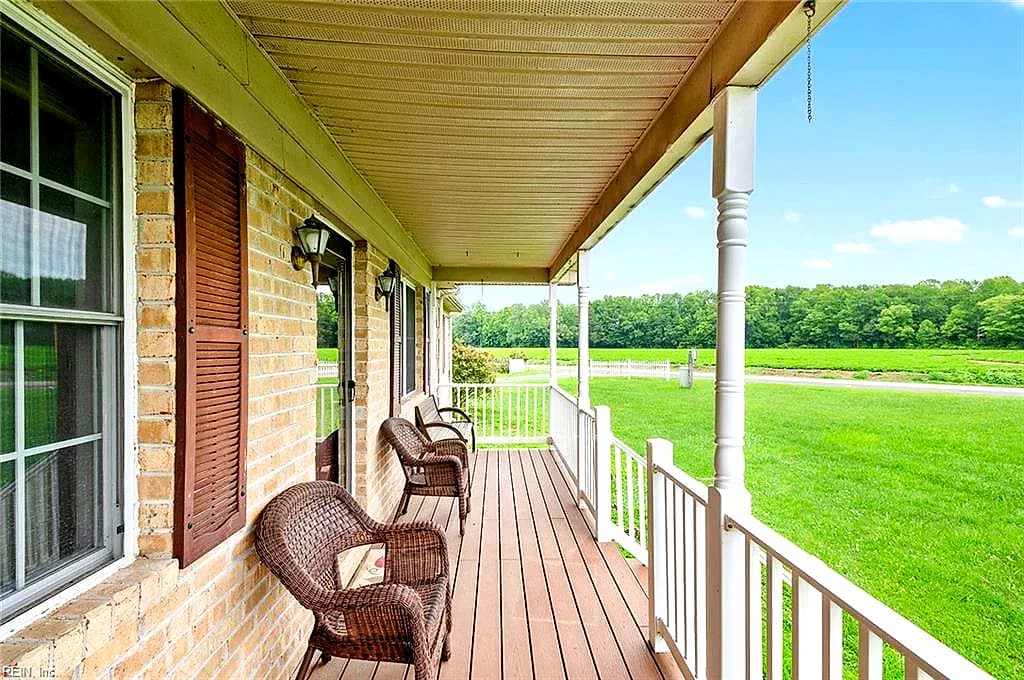 11448 Doles RD, IVOR VA 23866 - Photo 3