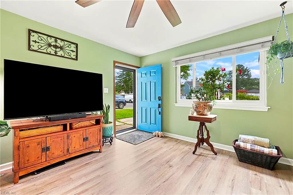 1277 New Land DR, VIRGINIA BEACH VA 23453 - Photo 3