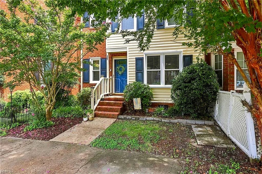 524 Mulligan DR, Virginia Beach — 2 bed Residential, 1,458 sqft
