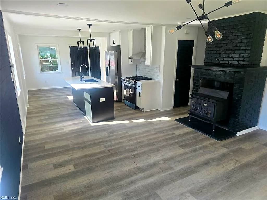 502 Draper DR, NORFOLK VA 23505 - Photo 3