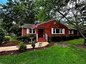 145 Hurdle Dr DR, CHESAPEAKE VA 23322 - Photo 4