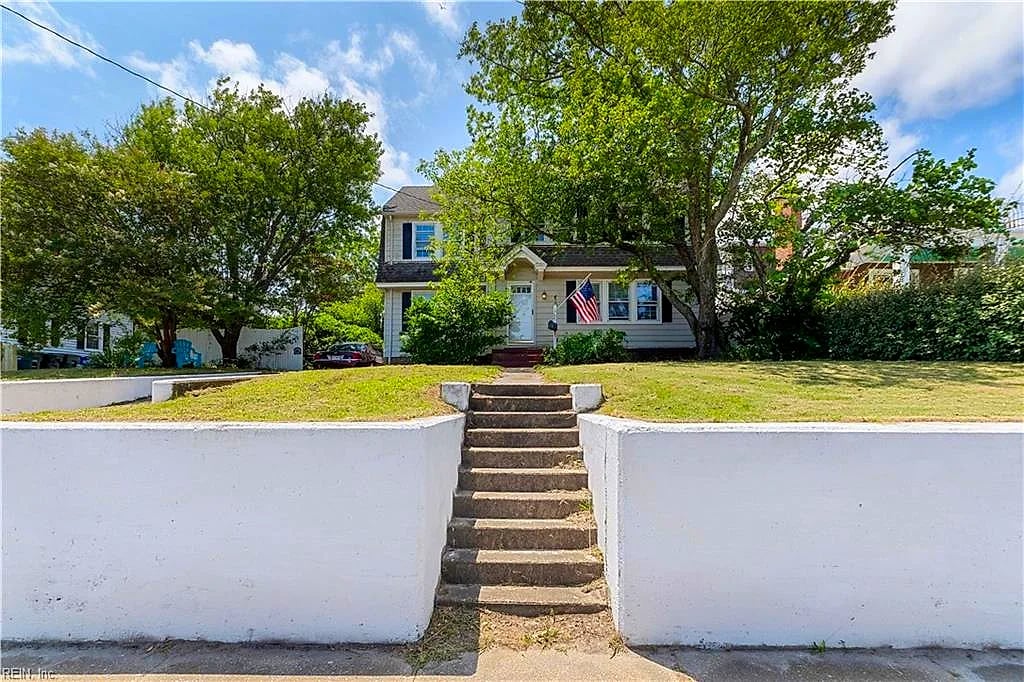 1705 E Ocean View AVE, Norfolk — 3 bed Residential, 2,106 sqft
