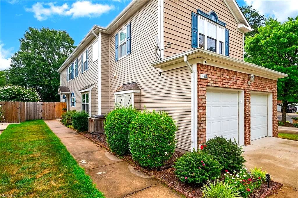 1410 Pandoria CT, VIRGINIA BEACH VA 23455 - Main photo