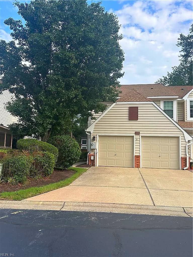 122 Brassie DR, YORKTOWN VA 23693 - Main photo