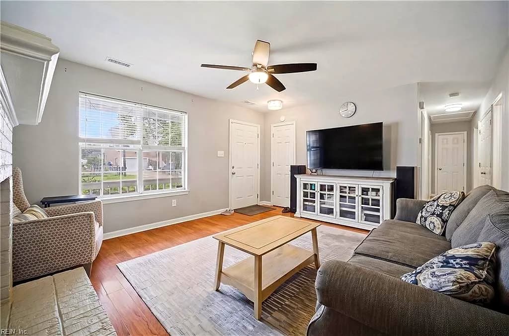 445 Glenrock RD, NORFOLK VA 23502 - Photo 4