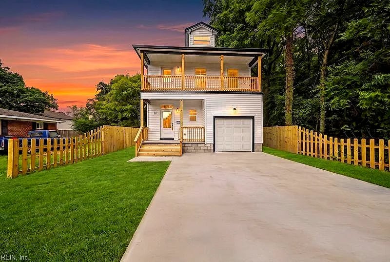 209 Hunter ST, Suffolk — 3 bed Residential, 2,000 sqft