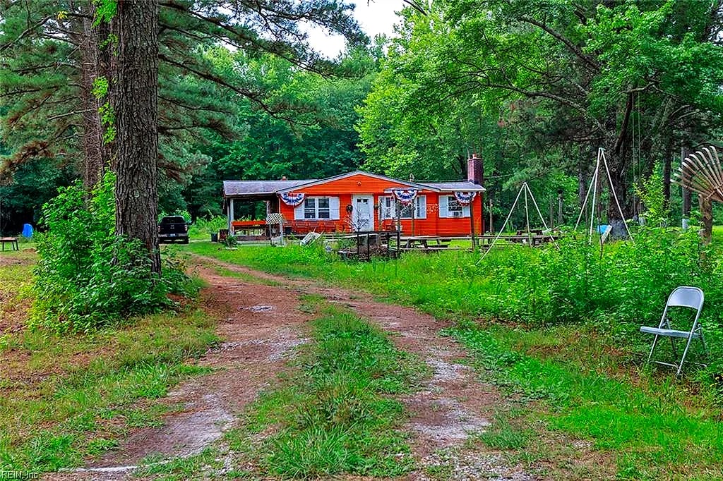 9072 Guinea RD, Hayes — 3 bed Residential, 1,328 sqft