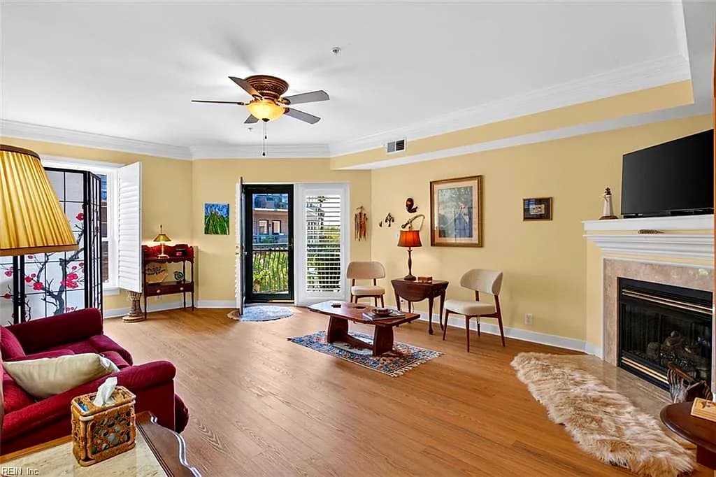 3240 Page Ave AVE #203, VIRGINIA BEACH VA 23451 - Photo 4