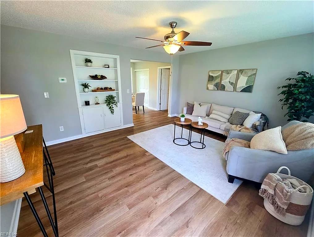 1012 Reon DR, VIRGINIA BEACH VA 23464 - Main photo
