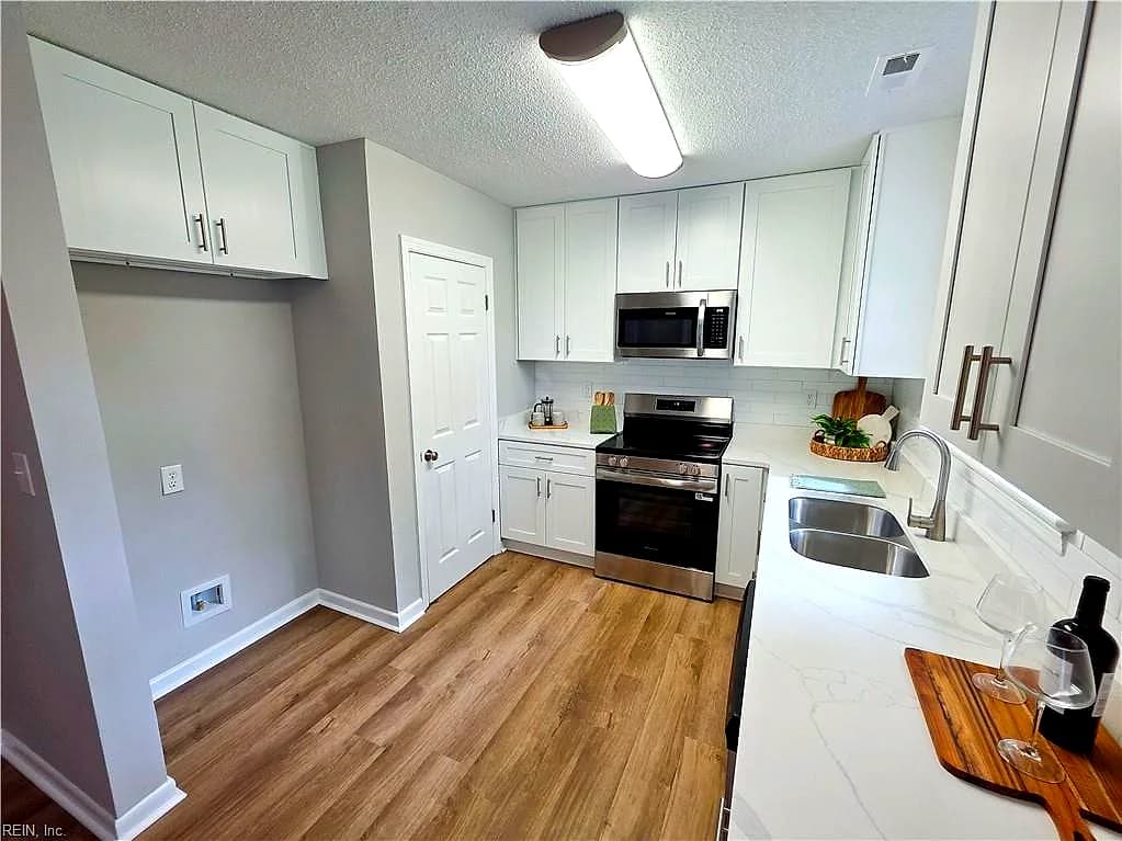 1012 Reon DR, VIRGINIA BEACH VA 23464 - Photo 4
