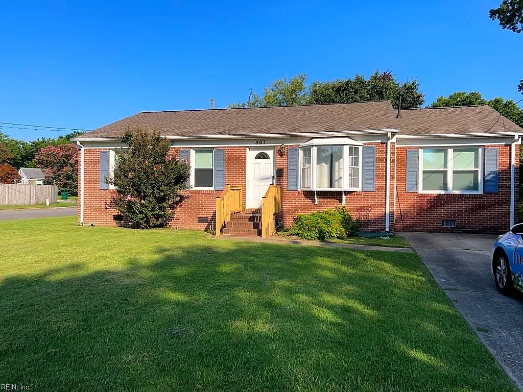 807 Lafayette TER, NEWPORT NEWS VA 23605 - Main photo