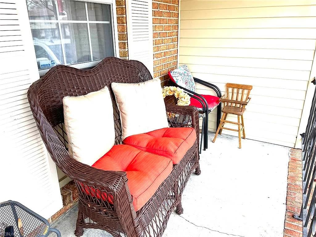 6817 Cedarwood CT, NORFOLK VA 23513 - Photo 4