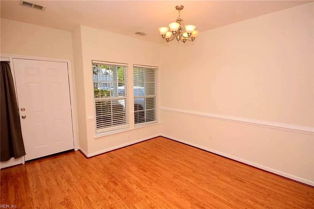 5062 Glen Canyon DR, VIRGINIA BEACH VA 23462 - Photo 4
