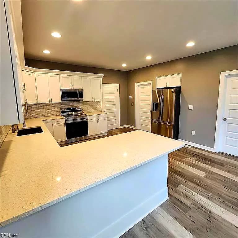 248 Chapel ST, HAMPTON VA 23669 - Photo 3