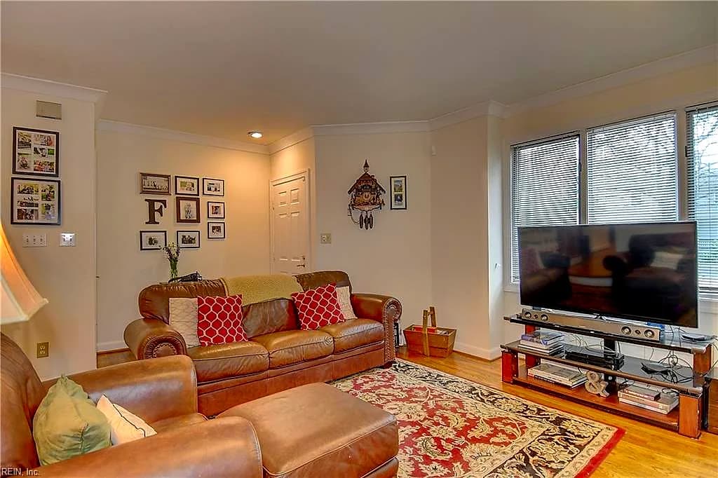 1301 LLEWELLYN AVE, NORFOLK VA 23517 - Photo 3