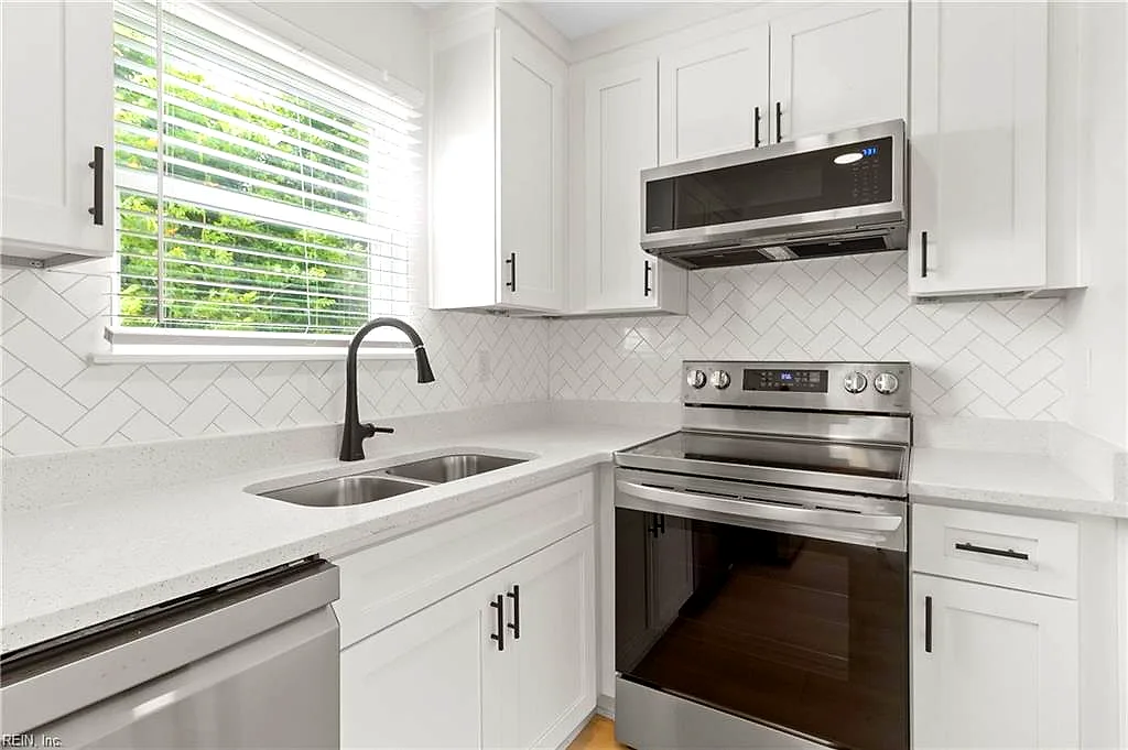 9600 2nd Bay ST #102, NORFOLK VA 23518