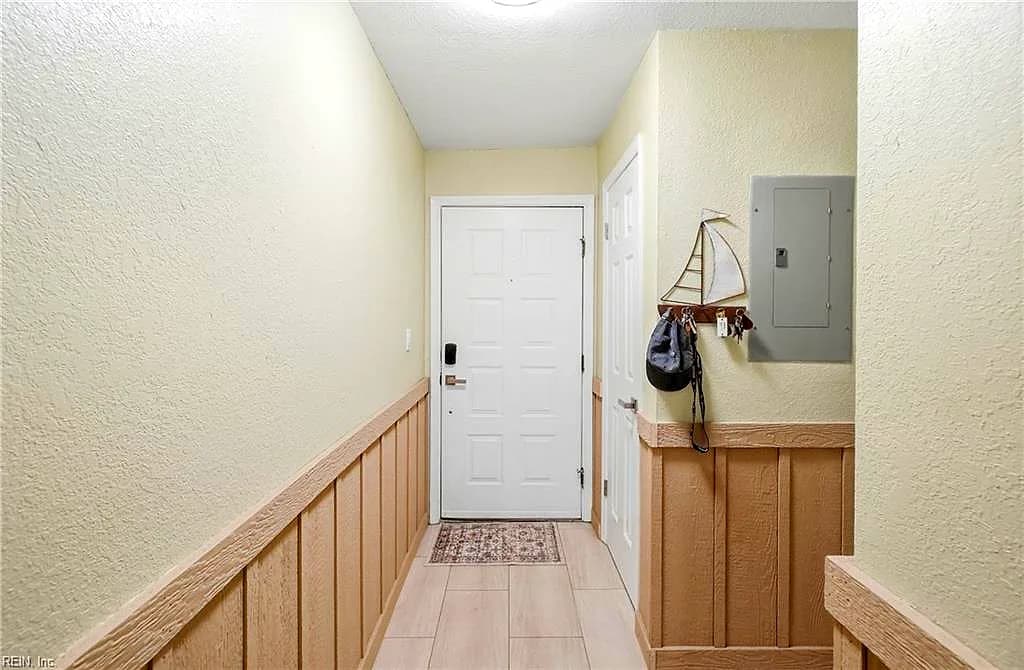 1634 E Ocean View AVE #1A, NORFOLK VA 23503 - Photo 4