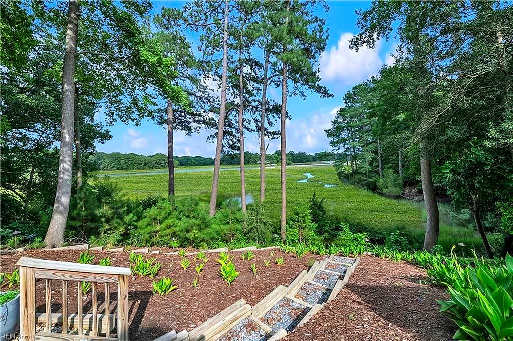 20576 Southport Landing PL, SMITHFIELD VA 23430 - Photo 5