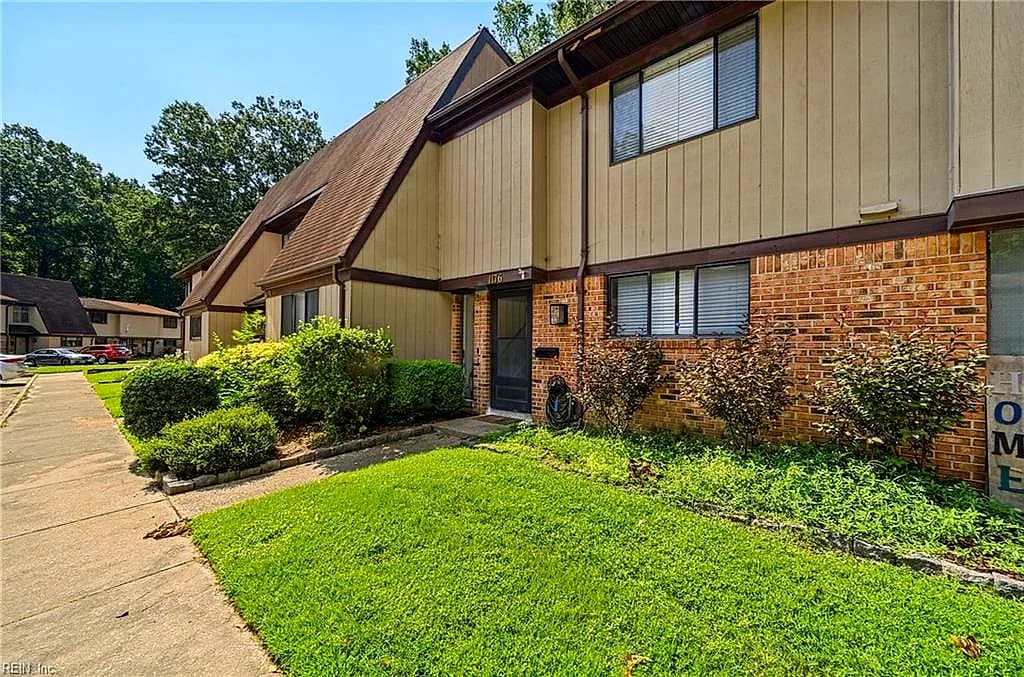 1176 Willow Green DR, NEWPORT NEWS VA 23602 - Photo 4