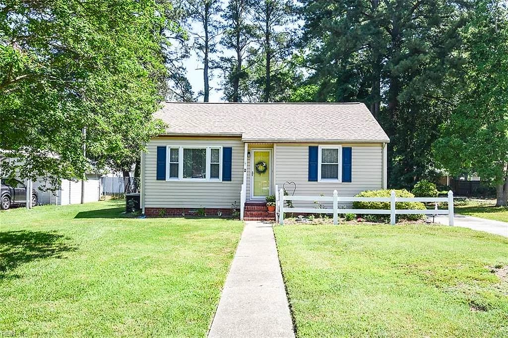 2312 Ferndale RD, CHESAPEAKE VA 23323 - Photo 3