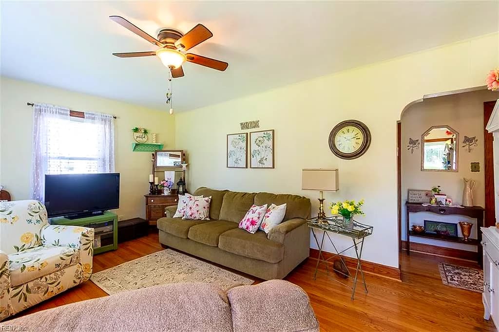 2312 Ferndale RD, CHESAPEAKE VA 23323 - Photo 4
