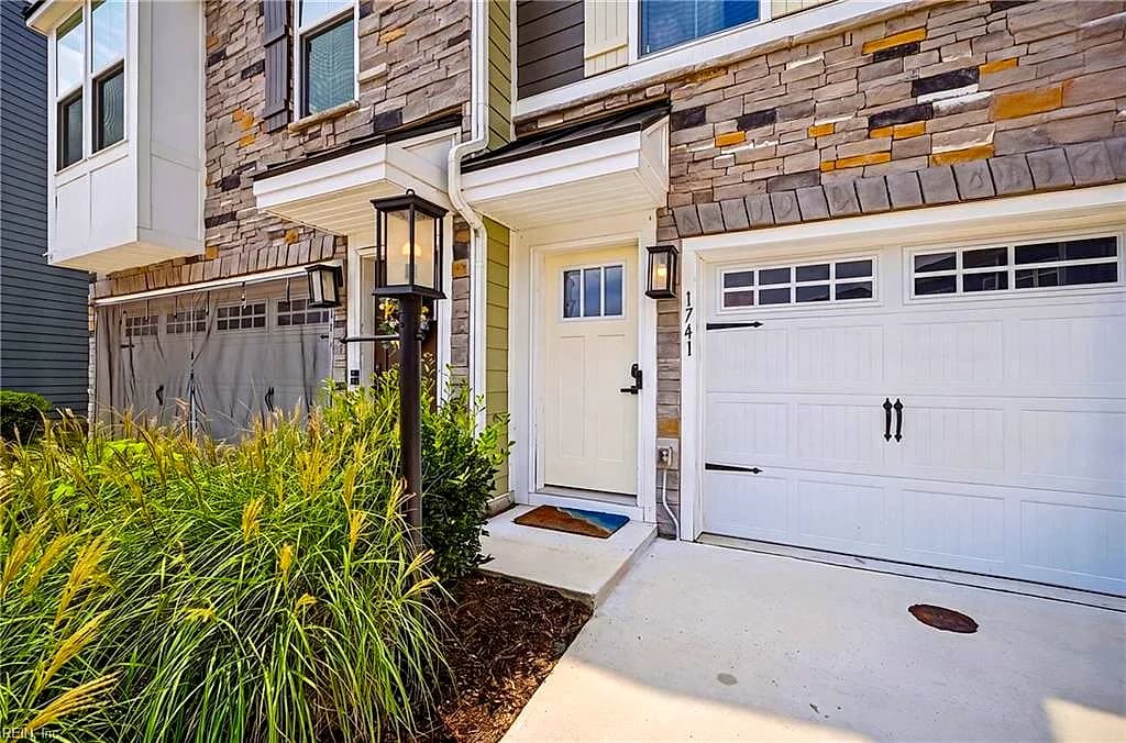 1741 Fortune TER, CHESAPEAKE VA 23323 - Photo 5